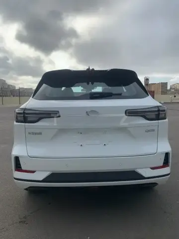 Changan Qiyuan Q05 2025 — миниатюра 2