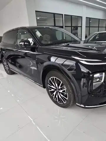 Changan Qiyuan Q07 2025 — миниатюра 2