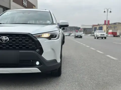 Toyota Corolla Cross 2025 — миниатюра 5