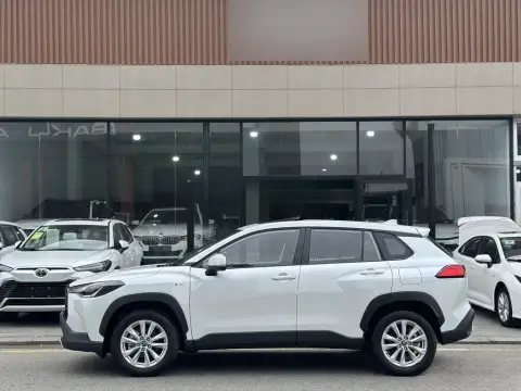 Toyota Corolla Cross 2025 — миниатюра 7