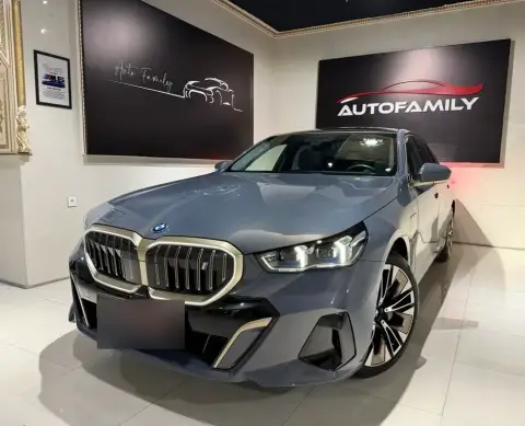 BMW i5 2025