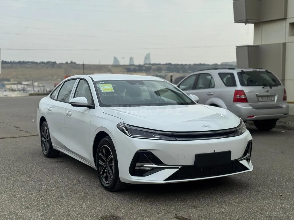 Geely Galaxy A7 2025 — фото 1 из 10