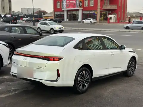Changan Qiyuan A05 2025 — миниатюра 6