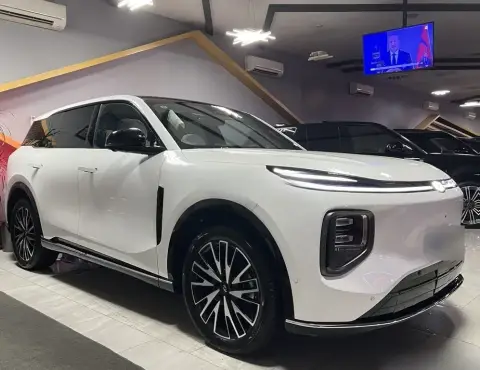 Changan Qiyuan Q07 2025 — миниатюра 2