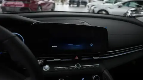 Hyundai Elantra 2026 — миниатюра 9