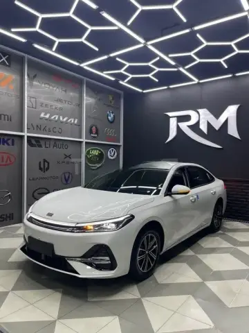 Geely Galaxy A7 2025 — миниатюра 4