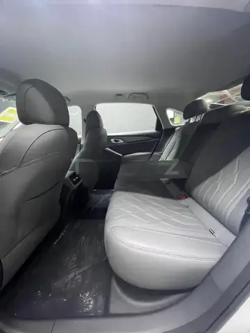 Geely Galaxy A7 2025 — миниатюра 9
