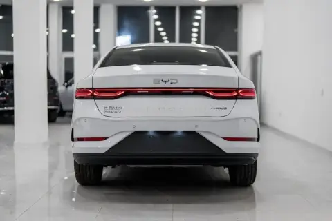 BYD Qin Plus 2025 — миниатюра 8