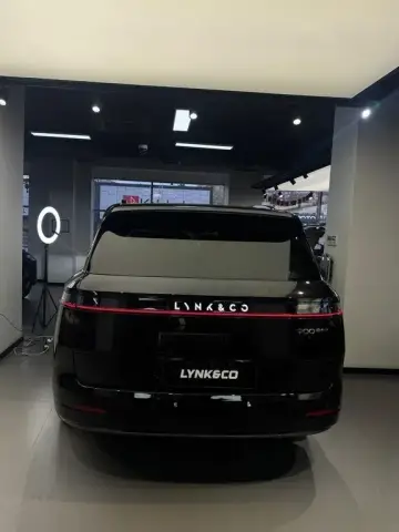 Lynk & Co 900 2025 — миниатюра 2