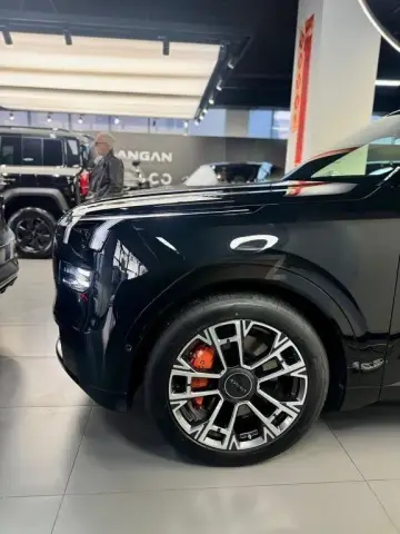 Lynk & Co 900 2025 — миниатюра 9