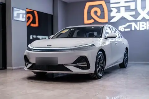 Geely Galaxy A7 2025 — миниатюра 1