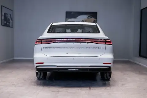 Geely Galaxy A7 2025 — миниатюра 9