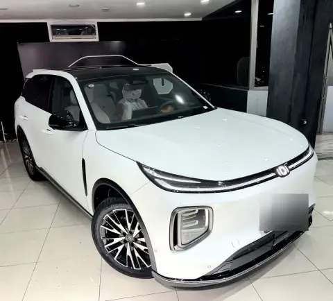 Changan Qiyuan Q07 2025 — миниатюра 2