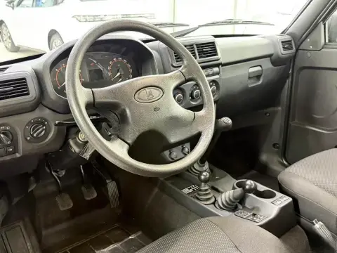 LADA (VAZ) Niva 2025 — миниатюра 9