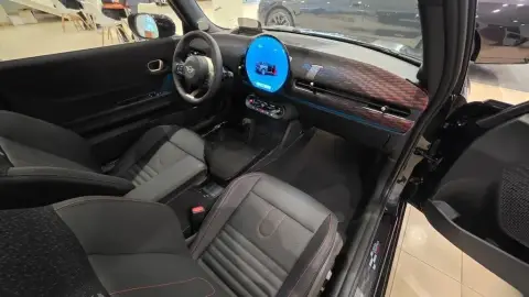 Mini Cooper 2025 — миниатюра 9