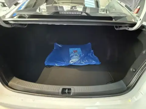 Toyota Corolla 2025 — миниатюра 8
