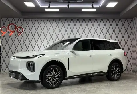 Changan Qiyuan Q07 2025 — миниатюра 2