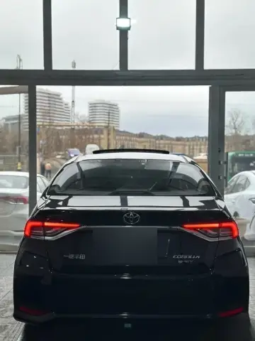 Toyota Corolla 2025 — миниатюра 5