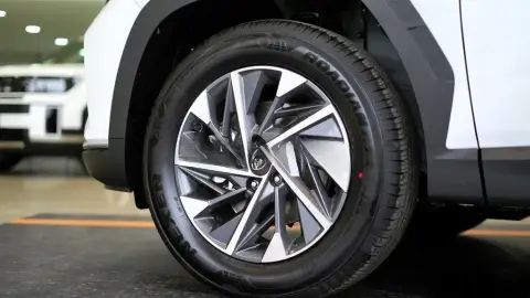 Hyundai Tucson L 2025 — миниатюра 8
