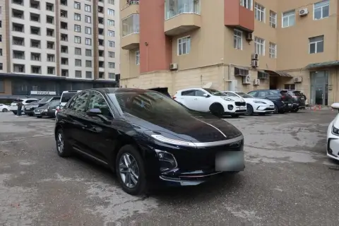 Hongqi E-QM5 2025 — миниатюра 3
