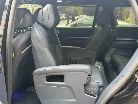 Zeekr 9X 2025 — миниатюра 6
