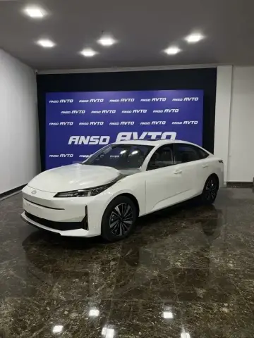 Changan Qiyuan A05 2025 — миниатюра 2