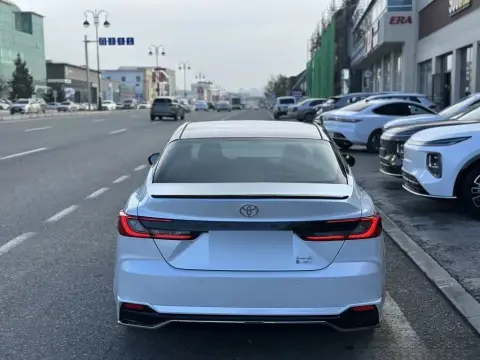 Toyota Camry 2026 — миниатюра 9