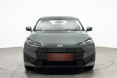 Changan Qiyuan A05 2025 — миниатюра 1