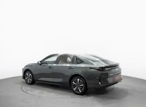 Changan Qiyuan A05 2025 — миниатюра 6