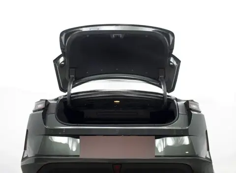 Changan Qiyuan A05 2025 — миниатюра 8