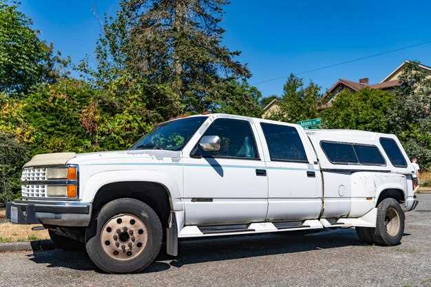 Новый Nissan Navara: Пикап на базе Mitsubishi L200 с топовым дизелем и полным приводом