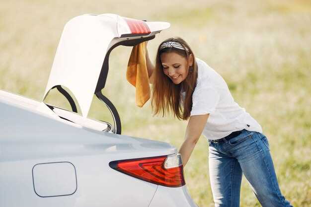 Обзор Toyota Yaris Cross: гибридный кроссовер на минималках - комфорт и экономия