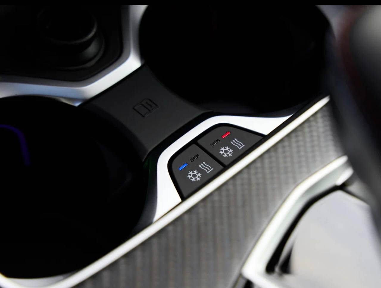 BMW XM,2024
