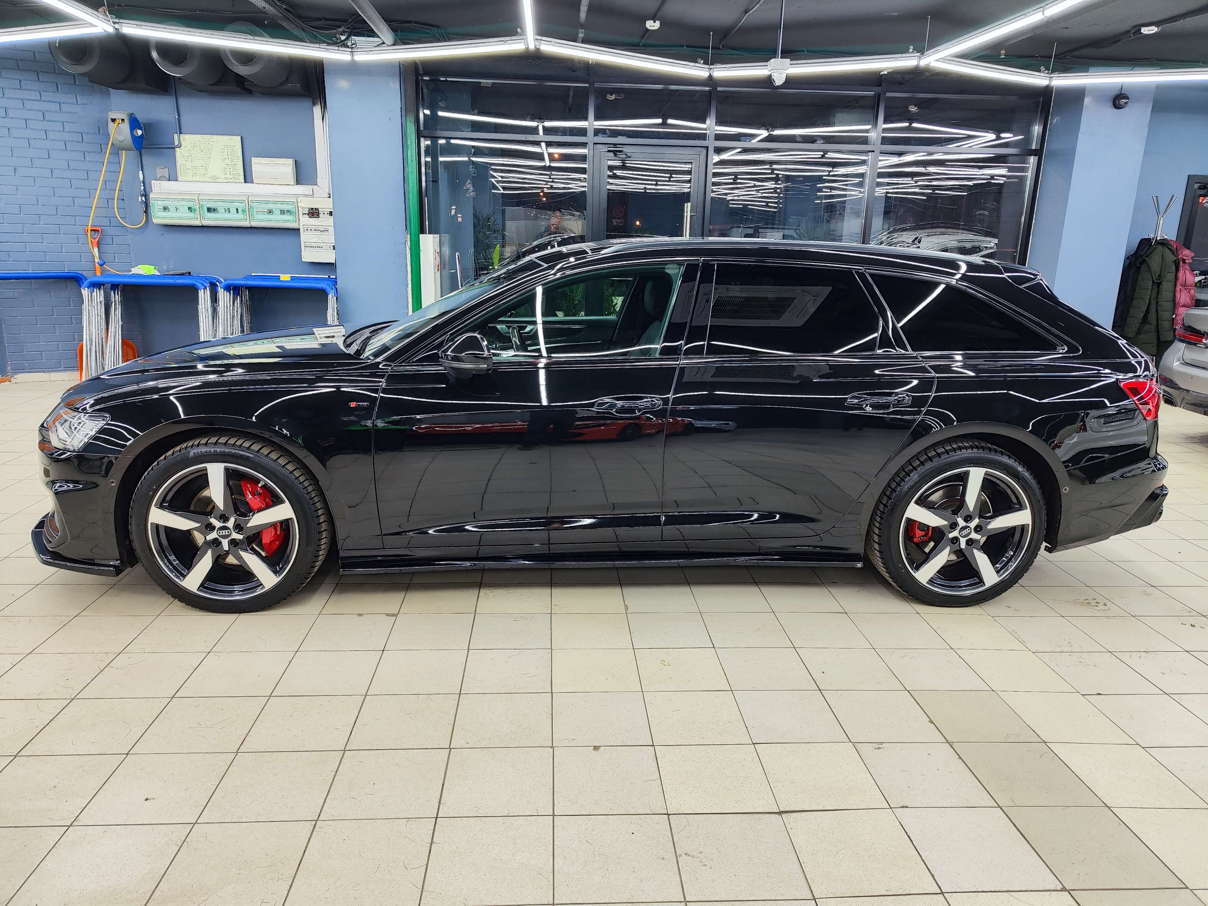 Audi A6 Avant