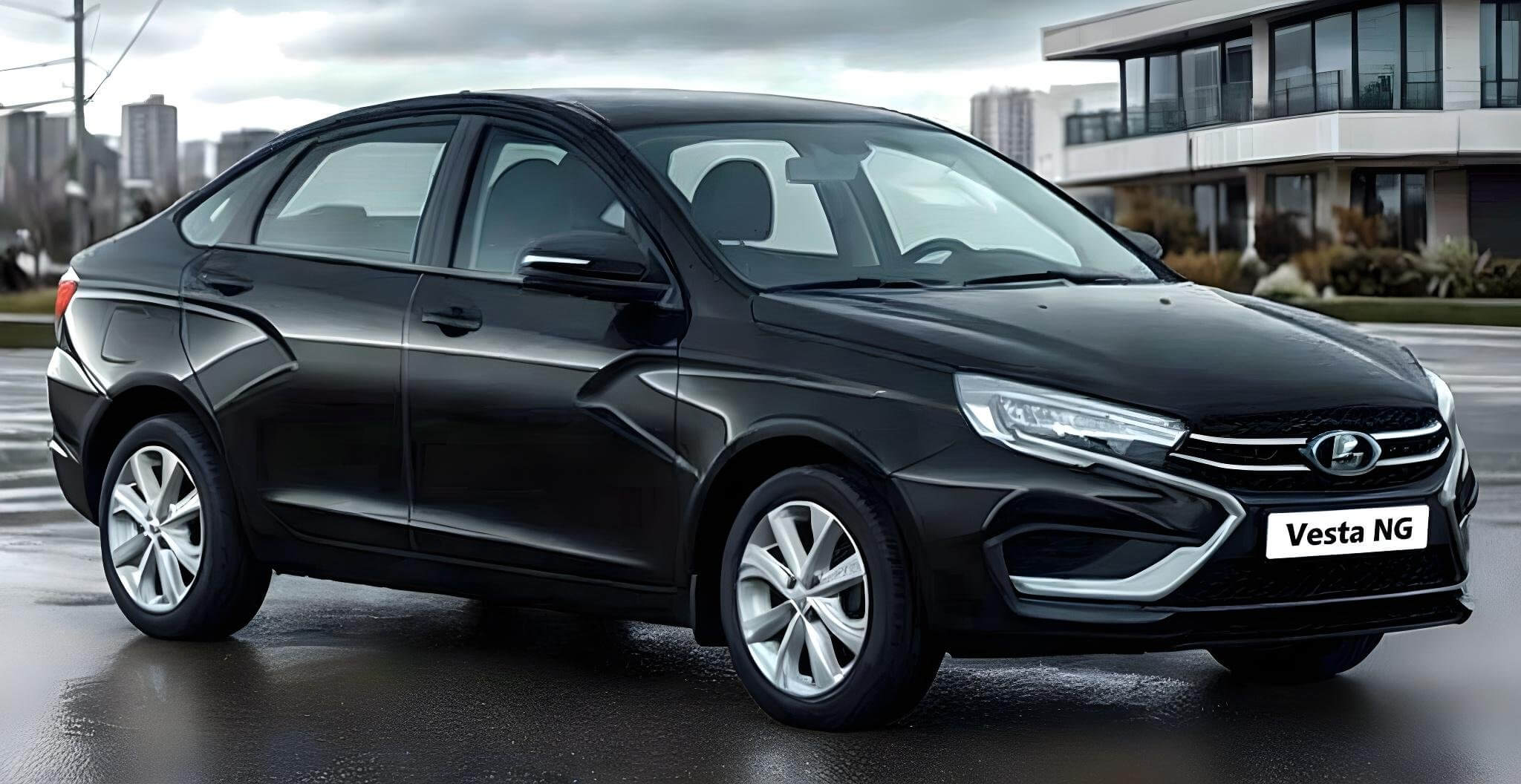 Черная LADA Vesta NG на мокрой городской улице с современными зданиями, в сравнении с Toyota Corolla.