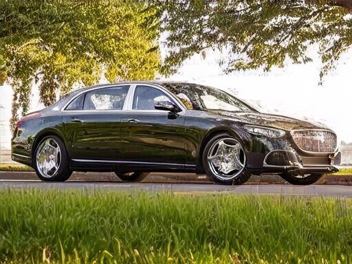 Mercedes-Maybach S-Class 2025: комфорт и статус для российских VIP-персон