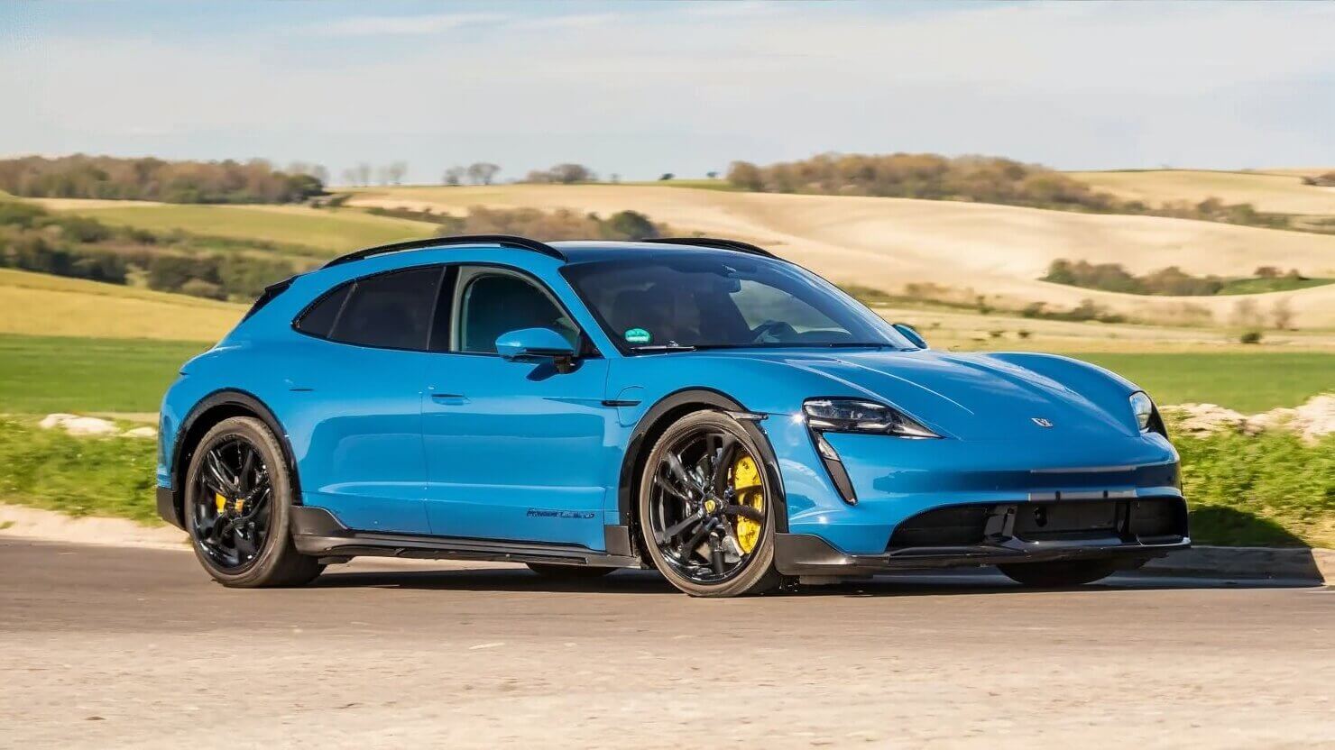 Porsche Taycan Turbo S Cross Turismo: премиальный электрокар для российских трасс