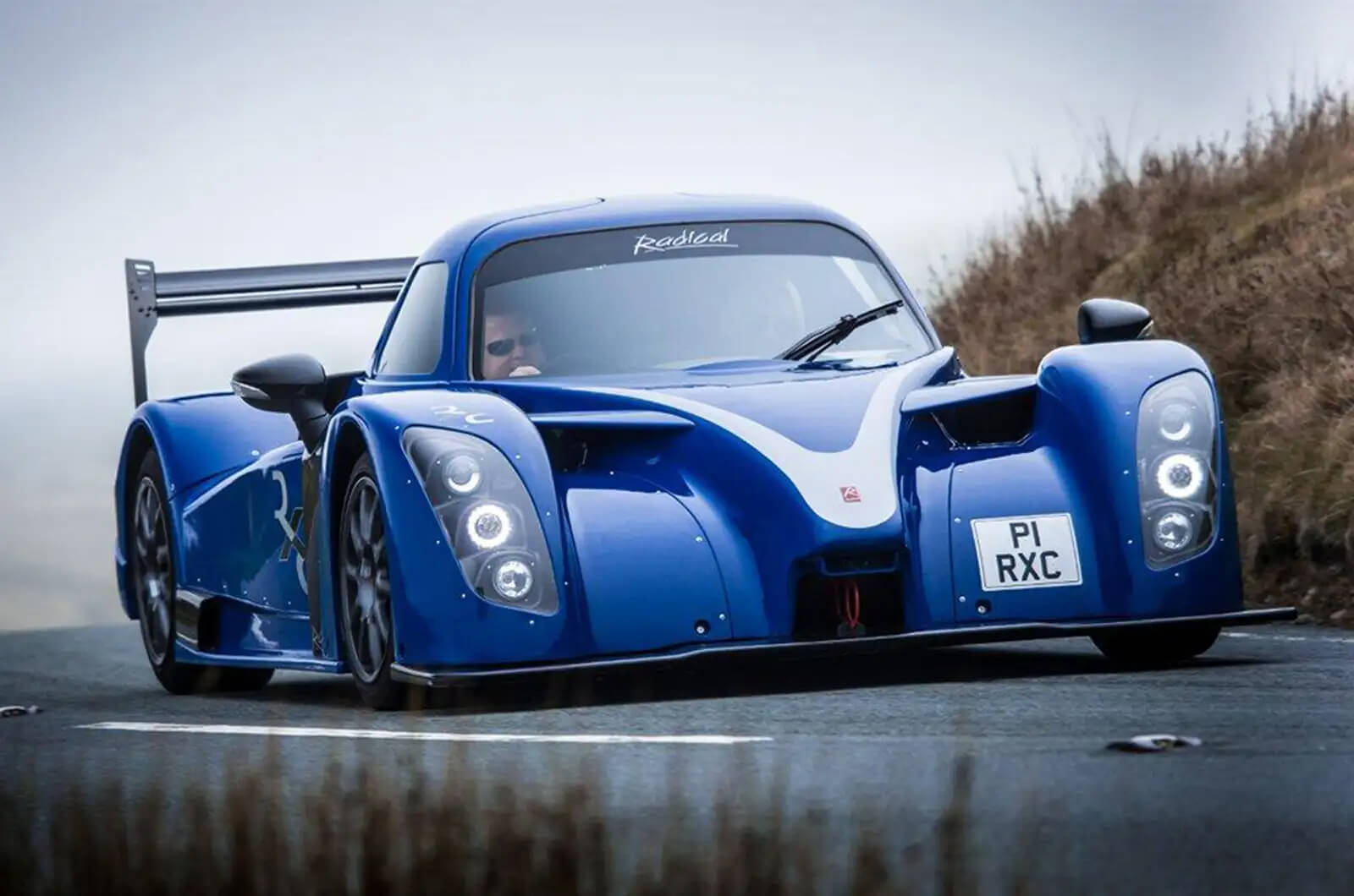 Radical RXC: Гоночный Болид для Обычных Дорог — Как Британцы Превратили Трековый Монстр в Легальный Суперкар